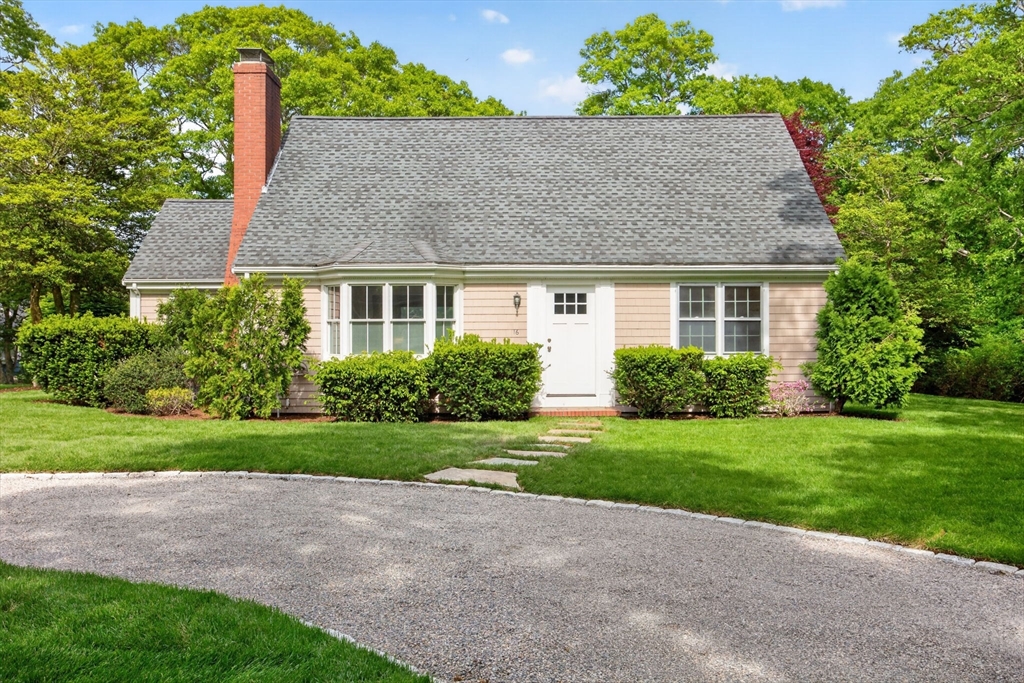 16 Maple Road, Barnstable, Massachusetts, 4 Bedrooms Bedrooms, 9 Rooms Rooms,2 BathroomsBathrooms,Residential,For Sale,Maple Road,73529809