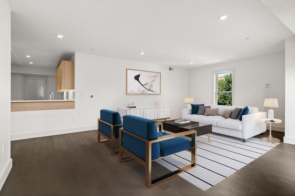 410 W Broadway, Boston, Massachusetts, 3 Bedrooms Bedrooms, 6 Rooms Rooms,2 BathroomsBathrooms,Residential,For Sale,W Broadway,73529939