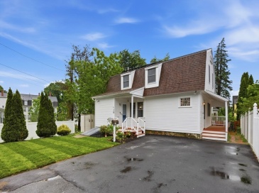19 Elm Ct, Andover, Massachusetts, 4 Bedrooms Bedrooms, 7 Rooms Rooms,1.5 BathroomsBathrooms,Residential,For Sale,Elm Ct,73529710 19 Elm Ct, Andover, Massachusetts, 4 Bedrooms Bedrooms, 7 Rooms Rooms,1.5 BathroomsBathrooms,Residential,For Sale,Elm Ct,73529710