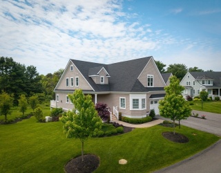 8 Pine Hill Road, Wenham, Massachusetts, 3 Bedrooms Bedrooms, 7 Rooms Rooms,3.5 BathroomsBathrooms,Residential,For Sale,Pine Hill Road,73529965