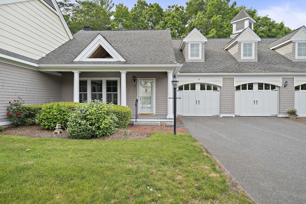 14 Sugar Maple Cir, Hanover, Massachusetts, 2 Bedrooms Bedrooms, 5 Rooms Rooms,2.5 BathroomsBathrooms,Residential,For Sale,Sugar Maple Cir,73529618