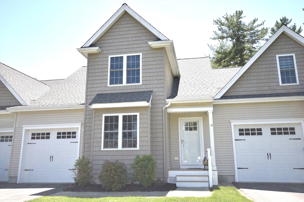 19 Santana Way, Carver, Massachusetts, 2 Bedrooms Bedrooms, 4 Rooms Rooms,2.5 BathroomsBathrooms,Residential,For Sale,Santana Way,73529630