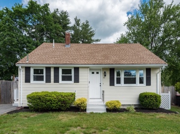 42 Pratt St, Brockton, Massachusetts, 3 Bedrooms Bedrooms, 5 Rooms Rooms,1.5 BathroomsBathrooms,Residential,For Sale,Pratt St,73529845