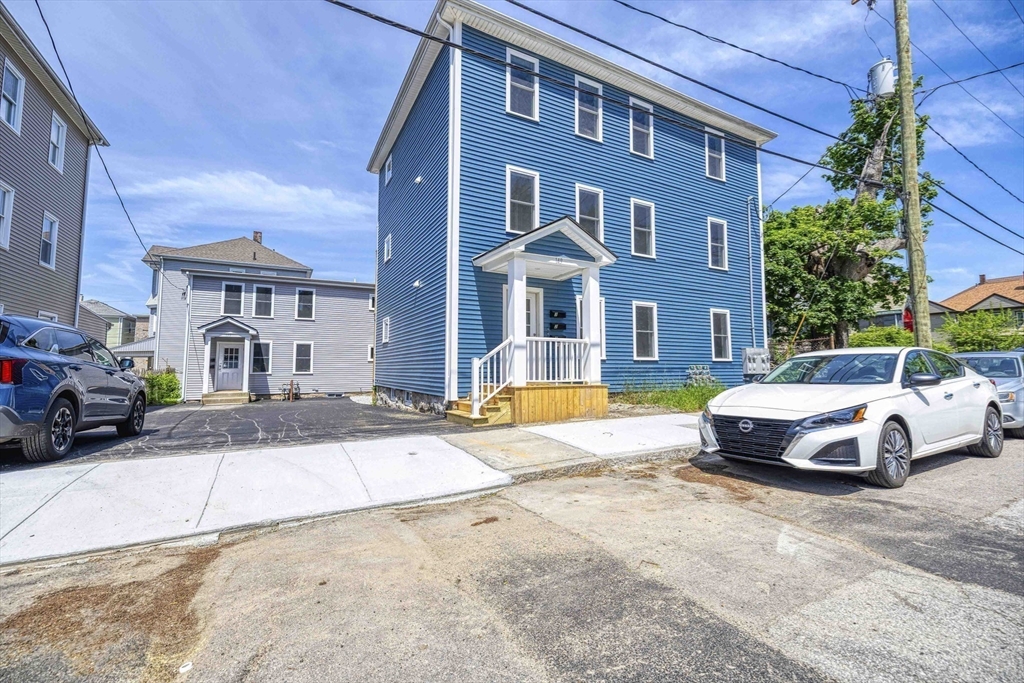 149 Mason St, Fall River, Massachusetts, 6 Bedrooms Bedrooms, 15 Rooms Rooms,3 BathroomsBathrooms,Residential Income,For Sale,Mason St,73529627