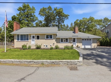 8 Maple Rd, Westford, Massachusetts, 3 Bedrooms Bedrooms, 9 Rooms Rooms,2 BathroomsBathrooms,Residential,For Sale,Maple Rd,73529816