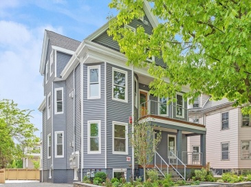 12 Foskett St, Somerville, Massachusetts, 2 Bedrooms Bedrooms, 5 Rooms Rooms,2 BathroomsBathrooms,Residential,For Sale,Foskett St,73529837