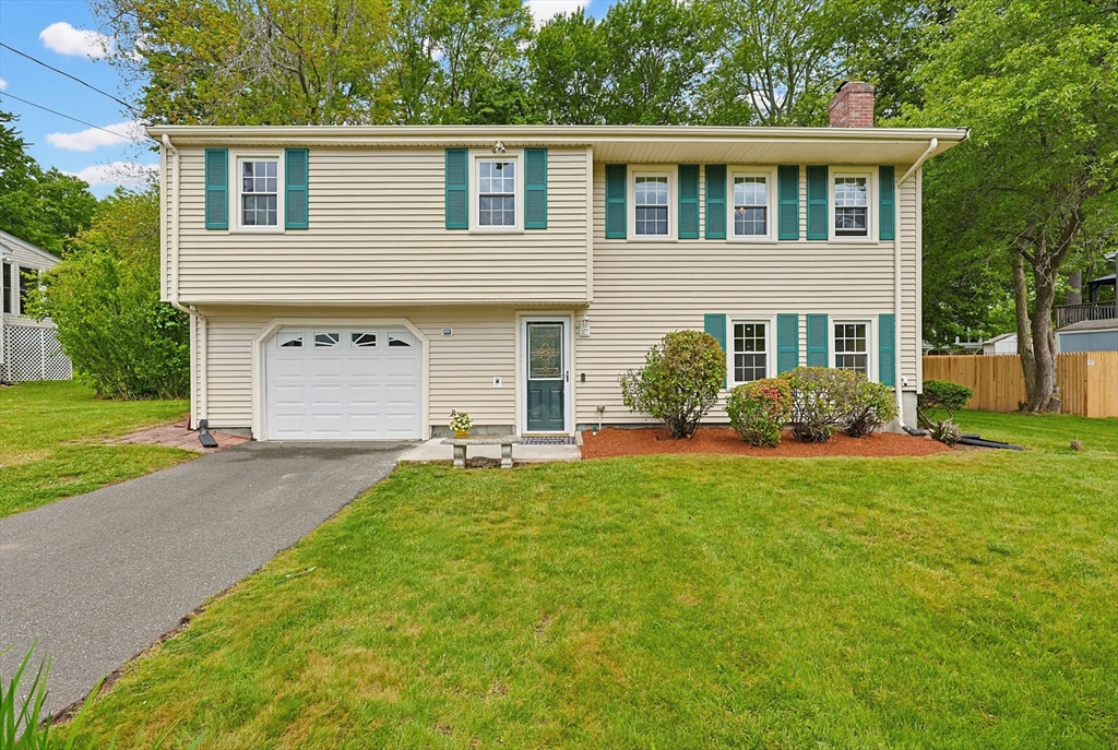 9 Paula Rd, Milford, Massachusetts, 3 Bedrooms Bedrooms, 7 Rooms Rooms,1.5 BathroomsBathrooms,Residential,For Sale,Paula Rd,73529385