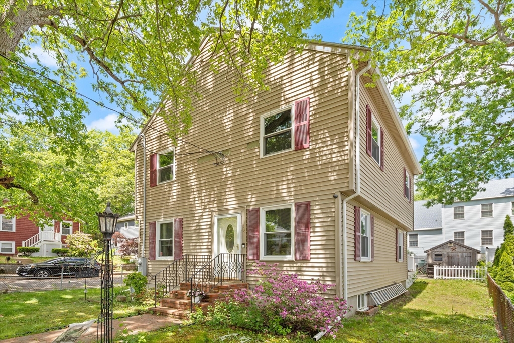 58 Horne Ave, Medford, Massachusetts, 2 Bedrooms Bedrooms, 5 Rooms Rooms,1 BathroomBathrooms,Residential,For Sale,Horne Ave,73529675