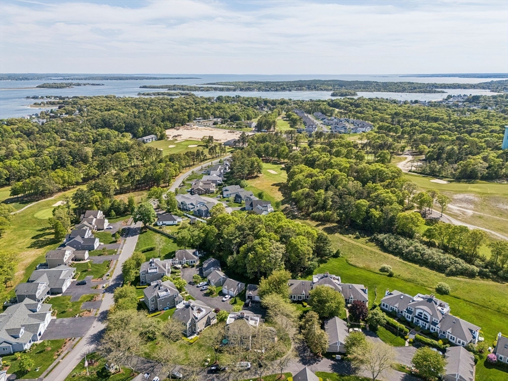 8 Oakmont Drive, Wareham, Massachusetts, 2 Bedrooms Bedrooms, 5 Rooms Rooms,2.5 BathroomsBathrooms,Residential,For Sale,Oakmont Drive,73530052