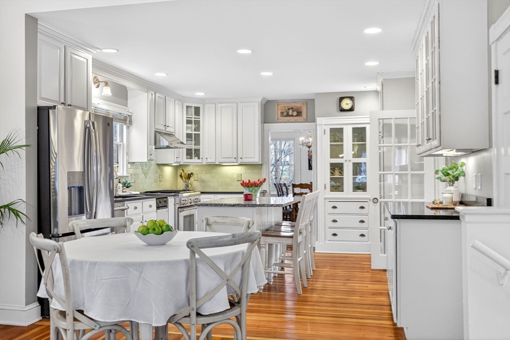 47 Springdale Ave, Dover, Massachusetts, 5 Bedrooms Bedrooms, 11 Rooms Rooms,4 BathroomsBathrooms,Residential,For Sale,Springdale Ave,73529554