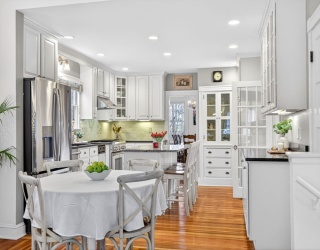47 Springdale Ave, Dover, Massachusetts, 5 Bedrooms Bedrooms, 11 Rooms Rooms,4 BathroomsBathrooms,Residential,For Sale,Springdale Ave,73529554