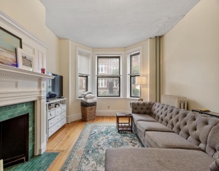 16 Glenville Ave, Boston, Massachusetts, 3 Bedrooms Bedrooms, 5 Rooms Rooms,1 BathroomBathrooms,Residential,For Sale,Glenville Ave,73529457