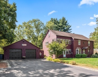 89 Elm St, Blackstone, Massachusetts, 6 Bedrooms Bedrooms, 10 Rooms Rooms,3 BathroomsBathrooms,Residential,For Sale,Elm St,73530125