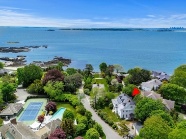 29 Galloupes Point Road, Swampscott, Massachusetts, 4 Bedrooms Bedrooms, 11 Rooms Rooms,3 BathroomsBathrooms,Residential,For Sale,Galloupes Point Road,73529949
