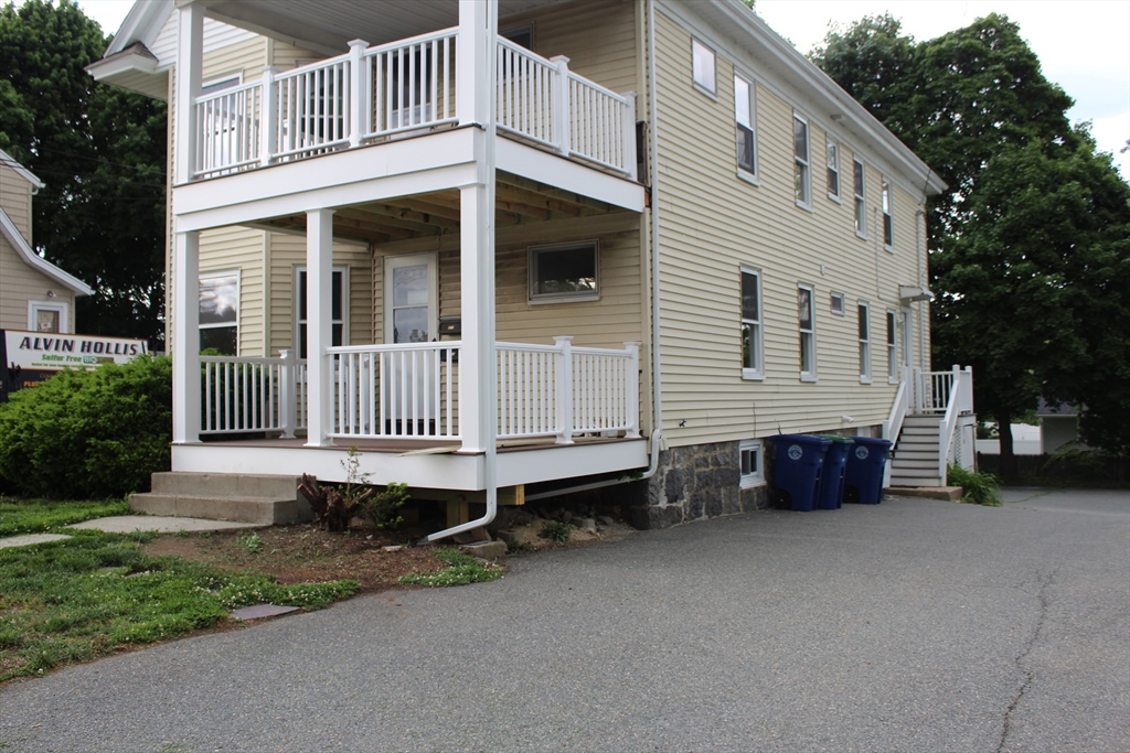 415 Commercial, Braintree, Massachusetts, 2 Bedrooms Bedrooms, 5 Rooms Rooms,1 BathroomBathrooms,Residential Lease,For Rent,Commercial,73530139