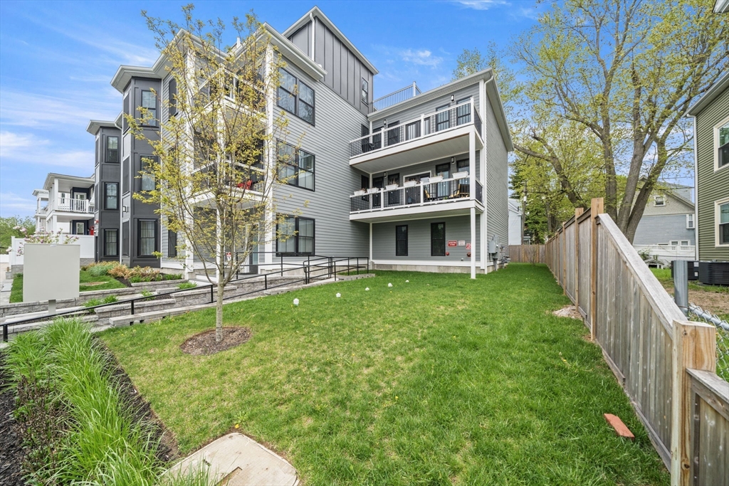43 Withington St, Boston, Massachusetts, 2 Bedrooms Bedrooms, 5 Rooms Rooms,2 BathroomsBathrooms,Residential,For Sale,Withington St,73530156
