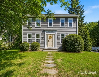 5 Pleasant St, Upton, Massachusetts, 3 Bedrooms Bedrooms, 8 Rooms Rooms,1 BathroomBathrooms,Residential,For Sale,Pleasant St,73530168