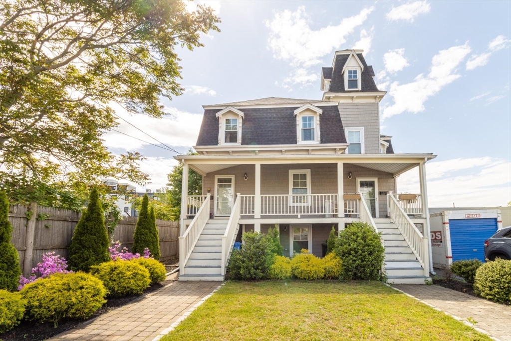 189 Shirley St, Winthrop, Massachusetts, 3 Bedrooms Bedrooms, 5 Rooms Rooms,2.5 BathroomsBathrooms,Residential,For Sale,Shirley St,73530174