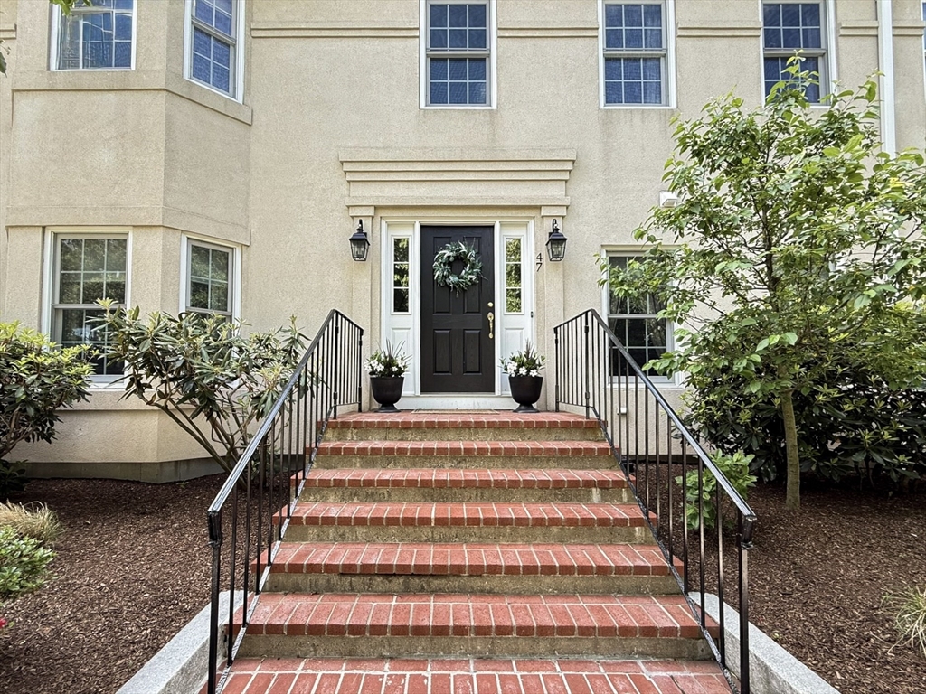 47 Tilden Commons Dr., Quincy, Massachusetts, 2 Bedrooms Bedrooms, 6 Rooms Rooms,2 BathroomsBathrooms,Residential,For Sale,Tilden Commons Dr.,73530050