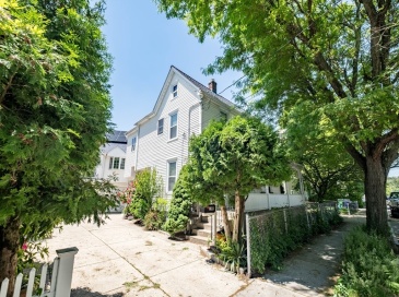 19 Faxon St, Newton, Massachusetts, 3 Bedrooms Bedrooms, 6 Rooms Rooms,2 BathroomsBathrooms,Residential Lease,For Rent,Faxon St,73530177 19 Faxon St, Newton, Massachusetts, 3 Bedrooms Bedrooms, 6 Rooms Rooms,2 BathroomsBathrooms,Residential Lease,For Rent,Faxon St,73530177
