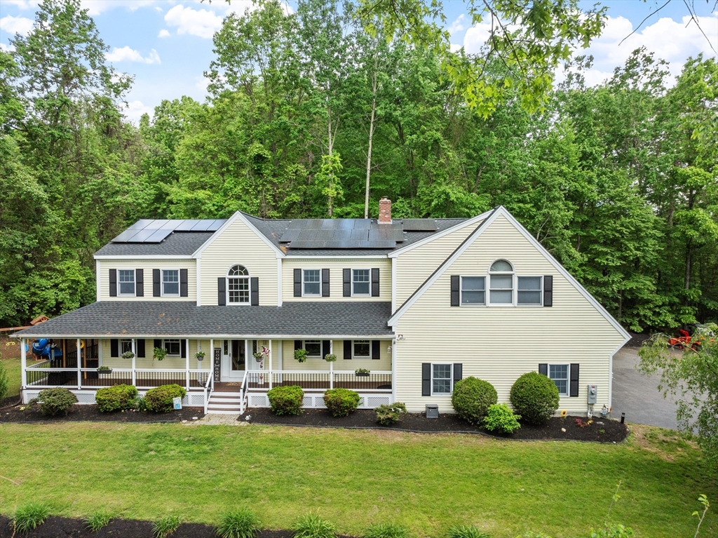 116 Island Rd, Lunenburg, Massachusetts, 4 Bedrooms Bedrooms, 9 Rooms Rooms,3.5 BathroomsBathrooms,Residential,For Sale,Island Rd,73529533