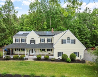 116 Island Rd, Lunenburg, Massachusetts, 4 Bedrooms Bedrooms, 9 Rooms Rooms,3.5 BathroomsBathrooms,Residential,For Sale,Island Rd,73529533