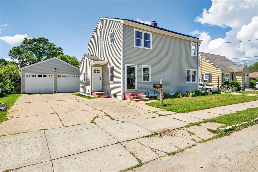 89 Cornell, New Bedford, Massachusetts, 3 Bedrooms Bedrooms, 6 Rooms Rooms,3 BathroomsBathrooms,Residential,For Sale,Cornell,73529828
