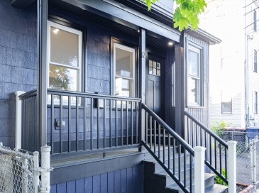 17 Scott St., New Bedford, Massachusetts, 3 Bedrooms Bedrooms, 5 Rooms Rooms,2 BathroomsBathrooms,Residential Lease,For Rent,Scott St.,73529936