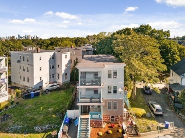 14 Everton St, Boston, Massachusetts, 14 Bedrooms Bedrooms, 24 Rooms Rooms,5 BathroomsBathrooms,Residential Income,For Sale,Everton St,73530214