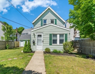 56 Congress, Dedham, Massachusetts, 2 Bedrooms Bedrooms, 5 Rooms Rooms,1 BathroomBathrooms,Residential,For Sale,Congress,73530064