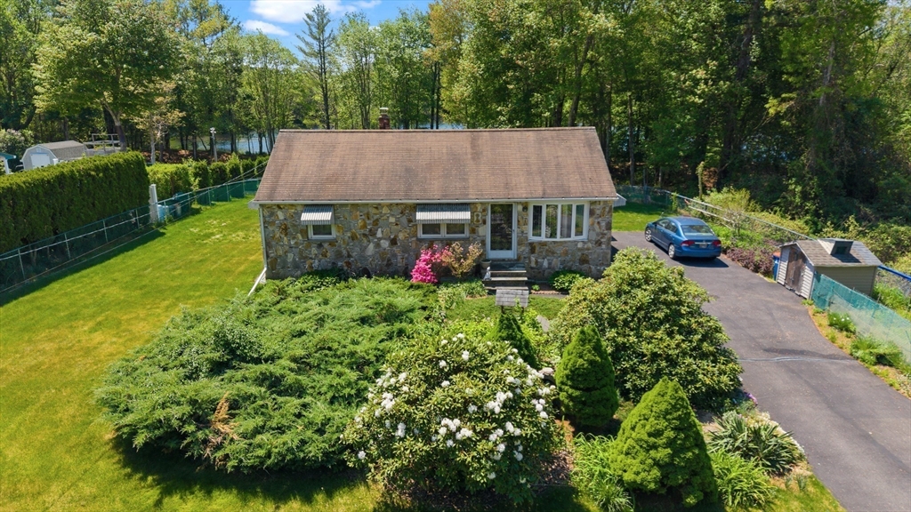 1638 Braley Rd, New Bedford, Massachusetts, 3 Bedrooms Bedrooms, 5 Rooms Rooms,1 BathroomBathrooms,Residential,For Sale,Braley Rd,73530243
