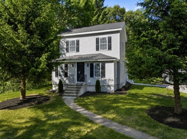 330 Leicester St, Auburn, Massachusetts, 2 Bedrooms Bedrooms, 6 Rooms Rooms,2.5 BathroomsBathrooms,Residential,For Sale,Leicester St,73530242