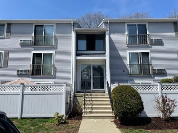 17 Village Rock Lane, Natick, Massachusetts, 1 Bedroom Bedrooms, 4 Rooms Rooms,1 BathroomBathrooms,Residential Lease,For Rent,Village Rock Lane,73503990
