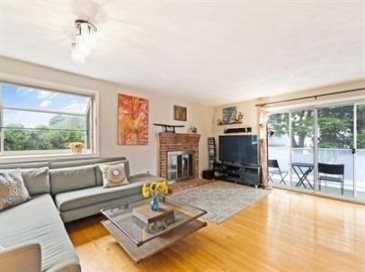13 Circuit Lane, Watertown, Massachusetts, 2 Bedrooms Bedrooms, 5 Rooms Rooms,1.5 BathroomsBathrooms,Residential Lease,For Rent,Circuit Lane,73487256 13 Circuit Lane, Watertown, Massachusetts, 2 Bedrooms Bedrooms, 5 Rooms Rooms,1.5 BathroomsBathrooms,Residential Lease,For Rent,Circuit Lane,73487256