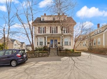 2 Pine St, Stoneham, Massachusetts, 1 Bedroom Bedrooms, 5 Rooms Rooms,1.5 BathroomsBathrooms,Residential,For Sale,Pine St,73497036