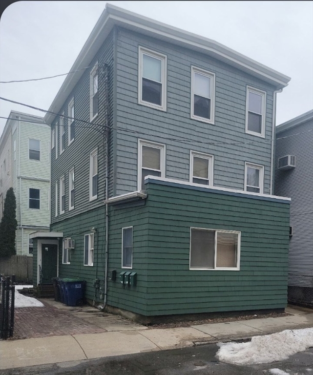 46 Hunting Street, Somerville, Massachusetts, 6 Bedrooms Bedrooms, 13 Rooms Rooms,3 BathroomsBathrooms,Residential Income,For Sale,Hunting Street,73485768