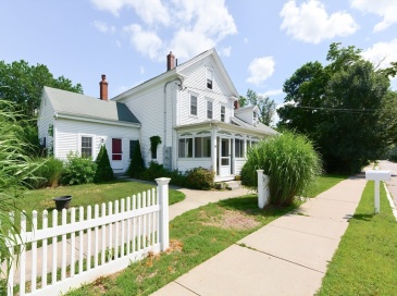 118 Main St, Norfolk, Massachusetts, 6 Bedrooms Bedrooms, 12 Rooms Rooms,2.5 BathroomsBathrooms,Residential Income,For Sale,Main St,73488835