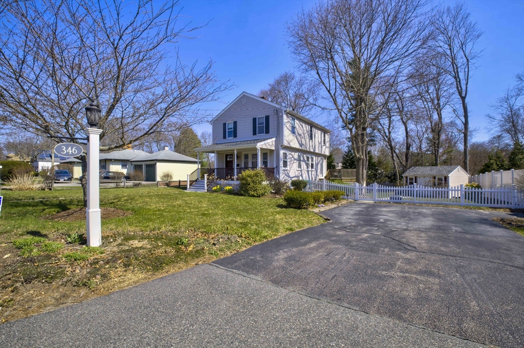 346 Union Street, Weymouth, Massachusetts, 3 Bedrooms Bedrooms, 6 Rooms Rooms,1.5 BathroomsBathrooms,Residential,For Sale,Union Street,73476498