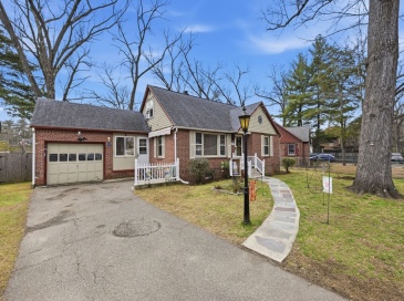 19 Carnavon Circle, Springfield, Massachusetts, 4 Bedrooms Bedrooms, 6 Rooms Rooms,1.5 BathroomsBathrooms,Residential,For Sale,Carnavon Circle,73493823 19 Carnavon Circle, Springfield, Massachusetts, 4 Bedrooms Bedrooms, 6 Rooms Rooms,1.5 BathroomsBathrooms,Residential,For Sale,Carnavon Circle,73493823