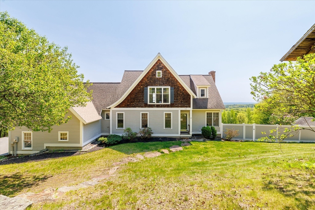 152 Mountain Rd, Princeton, Massachusetts, 4 Bedrooms Bedrooms, 8 Rooms Rooms,2.5 BathroomsBathrooms,Residential,For Sale,Mountain Rd,73521774