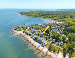 35 Shore Dr, Mattapoisett, Massachusetts, 3 Bedrooms Bedrooms, 6 Rooms Rooms,2.5 BathroomsBathrooms,Residential,For Sale,Shore Dr,73530267