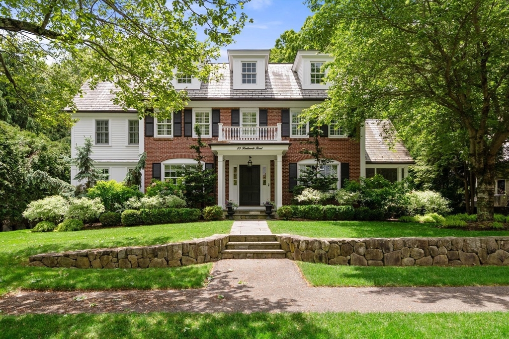 25 Kenilworth Road, Wellesley, Massachusetts, 6 Bedrooms Bedrooms, 15 Rooms Rooms,6 BathroomsBathrooms,Residential,For Sale,Kenilworth Road,73530280