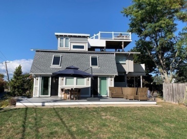 1 Sandy Way, Gloucester, Massachusetts, 4 Bedrooms Bedrooms, 8 Rooms Rooms,3 BathroomsBathrooms,Residential Lease,For Rent,Sandy Way,73530330