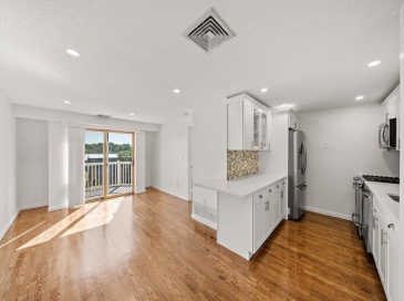 336 Adams St, Boston, Massachusetts, 2 Bedrooms Bedrooms, 4 Rooms Rooms,2 BathroomsBathrooms,Residential Lease,For Rent,Adams St,73530368