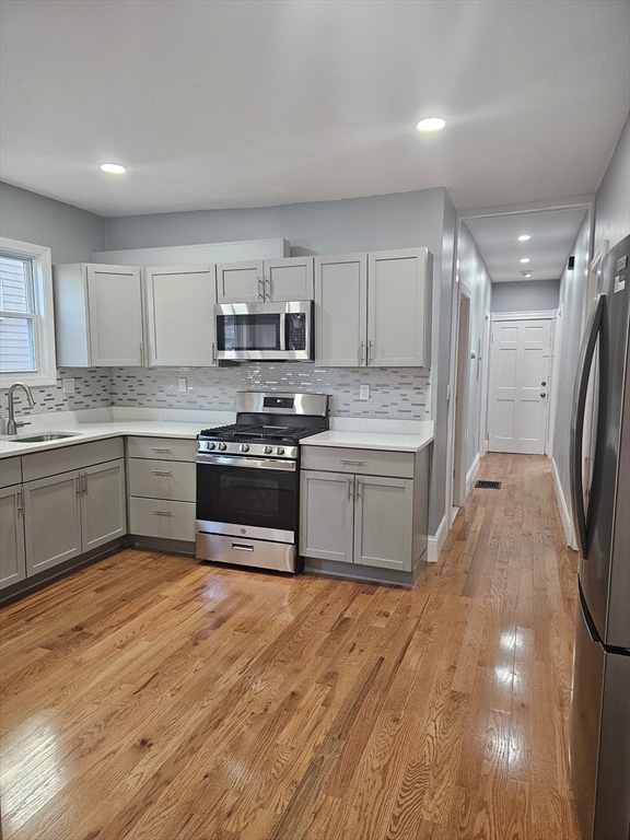 10 Hosmer Street, Boston, Massachusetts, 3 Bedrooms Bedrooms, 7 Rooms Rooms,1 BathroomBathrooms,Residential Lease,For Rent,Hosmer Street,73530352