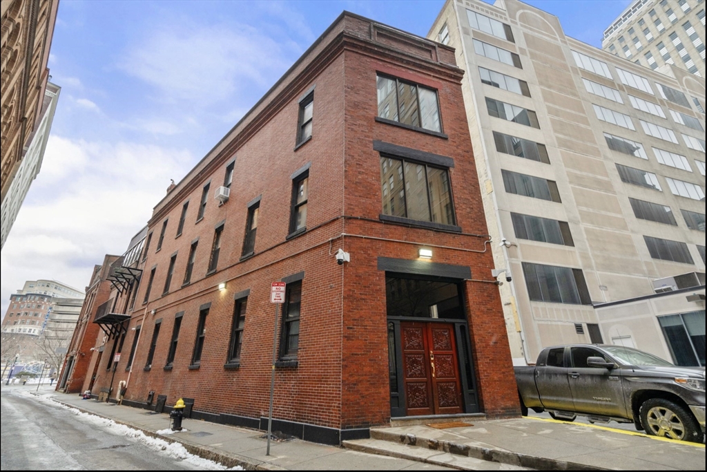 19 Stanhope Street, Boston, Massachusetts, 2 Bedrooms Bedrooms, 7 Rooms Rooms,2 BathroomsBathrooms,Residential Lease,For Rent,Stanhope Street,73530406