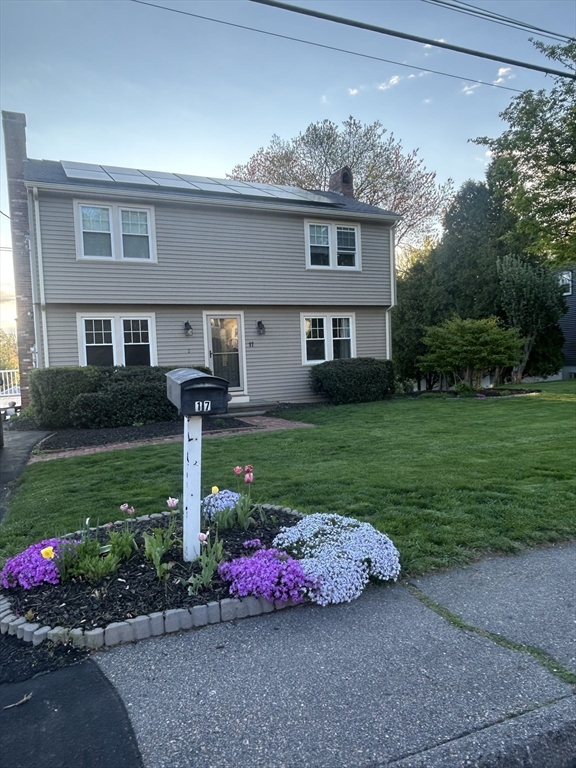 17 Bandy Ln, Milford, Massachusetts, 3 Bedrooms Bedrooms, 6 Rooms Rooms,1.5 BathroomsBathrooms,Residential,For Sale,Bandy Ln,73530371