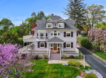 9 White Ave, Wakefield, Massachusetts, 5 Bedrooms Bedrooms, 8 Rooms Rooms,2.5 BathroomsBathrooms,Residential,For Sale,White Ave,73530569 9 White Ave, Wakefield, Massachusetts, 5 Bedrooms Bedrooms, 8 Rooms Rooms,2.5 BathroomsBathrooms,Residential,For Sale,White Ave,73530569