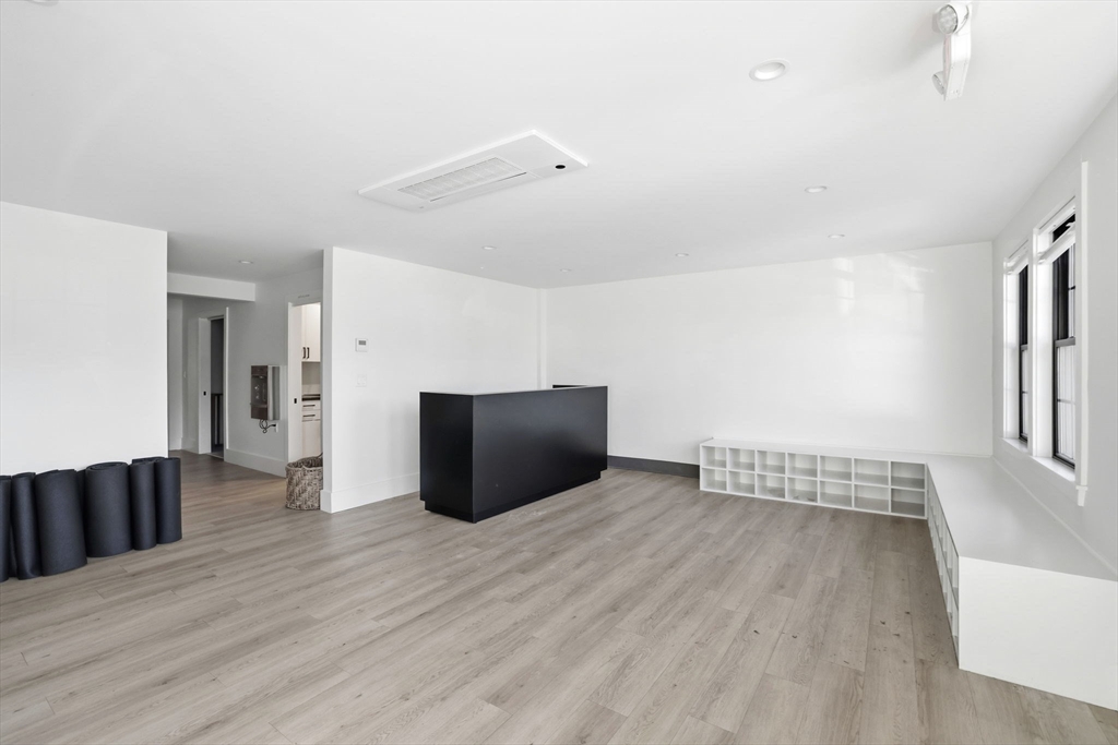 57 Water St, Hingham, Massachusetts, ,Commercial Lease,For Rent,Water St,73530611