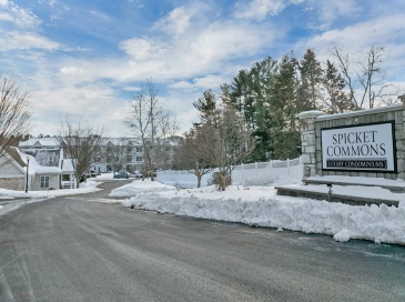 21 Hampshire Rd, Methuen, Massachusetts, 2 Bedrooms Bedrooms, 6 Rooms Rooms,2 BathroomsBathrooms,Residential,For Sale,Hampshire Rd,73480661